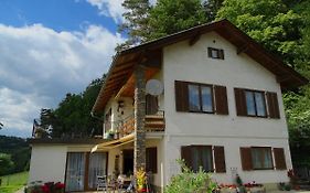 Vorstadt-Appartement Haus Monika