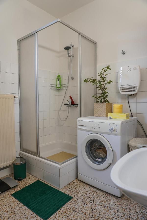 Vorstadt-Appartement Haus Monika Aussere Ragnitz Exterior foto